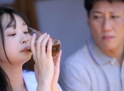 Chịu trách nhiệm với hành vi cưỡng hiếp cháu gái của mình vì lý do ghen với người yêu của cô bé.