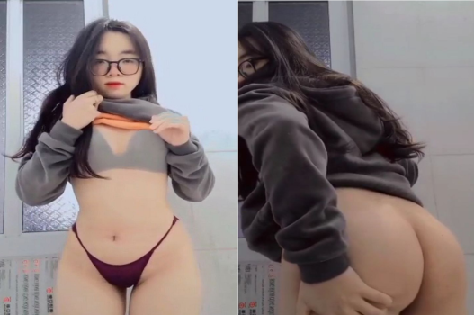 Em kính cận xinh đẹp khoe thân hình sexy hấp dẫn